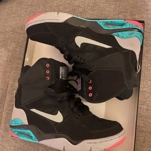 Nike Air Commander Forces